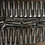 śruba z łbem sześciokątnym