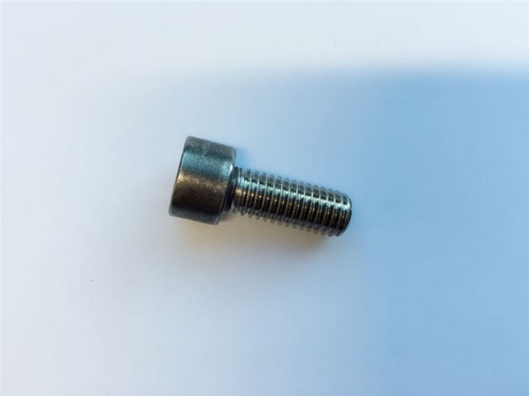 śruba z łbem gniazdowym